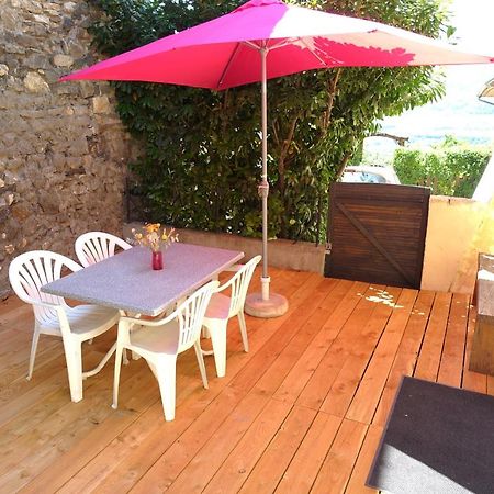 Appartement Spacieux Avec Terrasse Saint-André-dʼEmbrun Exteriér fotografie