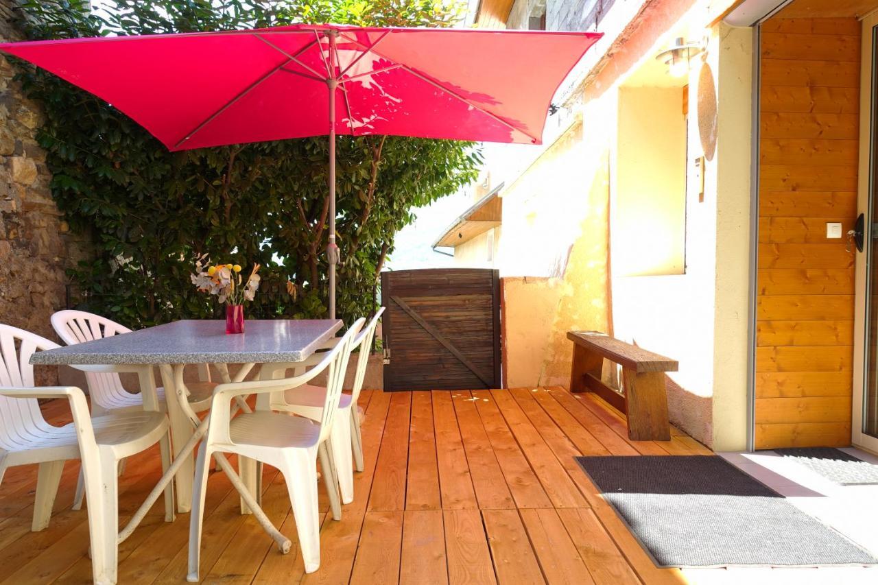 Appartement Spacieux Avec Terrasse Saint-André-dʼEmbrun Exteriér fotografie