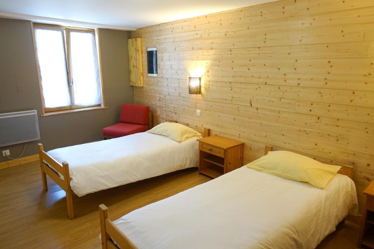 Appartement Spacieux Avec Terrasse Saint-André-dʼEmbrun Exteriér fotografie