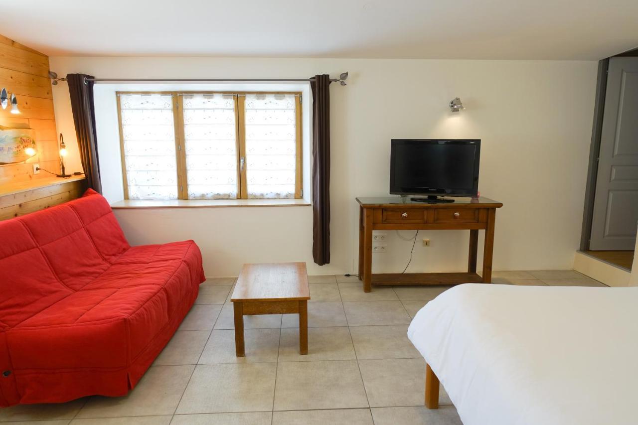 Appartement Spacieux Avec Terrasse Saint-André-dʼEmbrun Exteriér fotografie